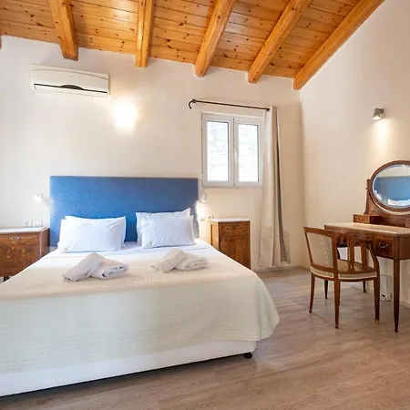 Villa Artist'S House By Rastonivillas - Villa In Paradise, Pool & Top Views! *