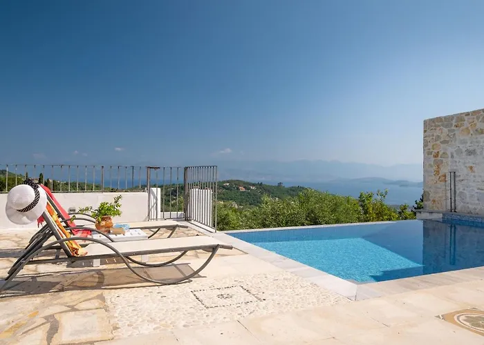 Artist'S House By Rastonivillas - Villa In Paradise, Pool & Top Views!